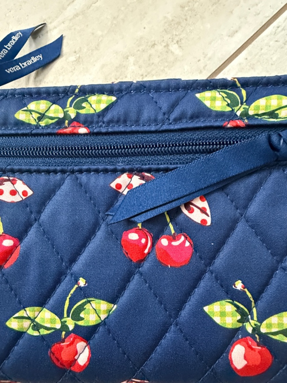 Vera Bradley Navy Quilted Turnlock Wallet with Red Cherry Print..nwt - Picture 3 of 7